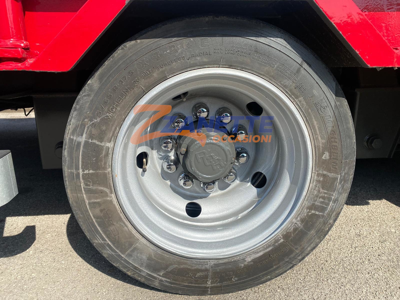 Semirimorchio Bertoja SR36 Semirimorchio Bertoja SR36