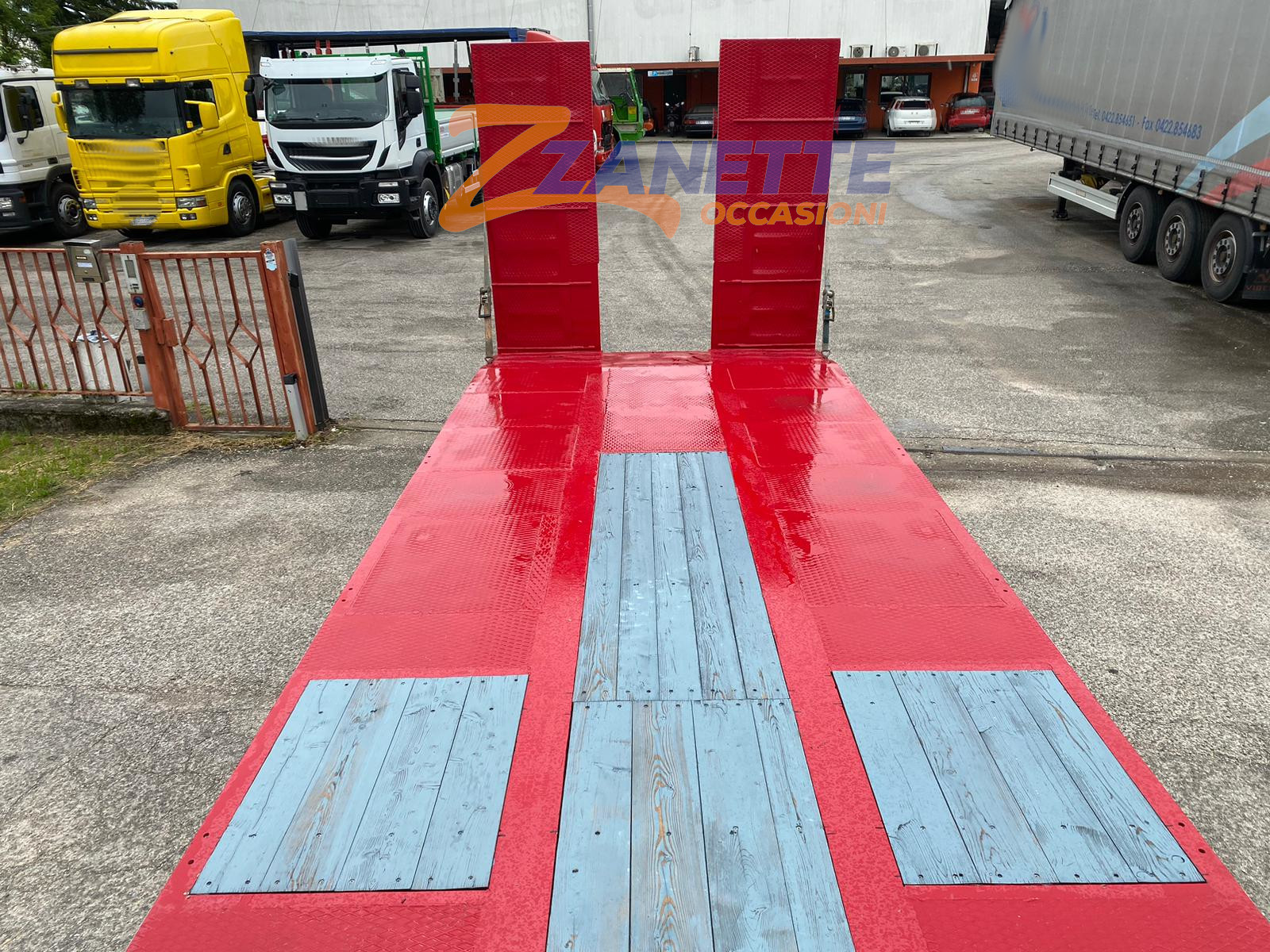 Semirimorchio Bertoja SR36 Semirimorchio Bertoja SR36