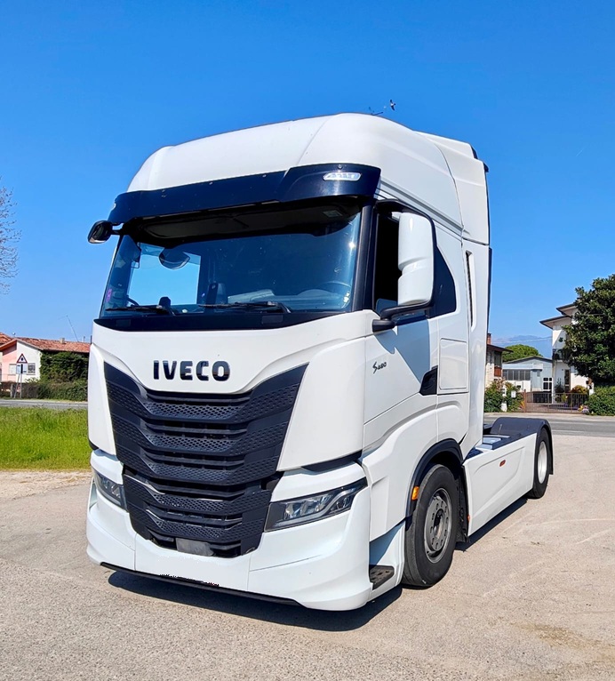 WhatsApp Image 2025-04-05 at 11.48.22