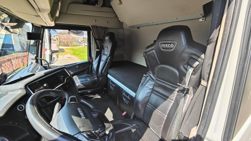 WhatsApp Image 2025-04-05 at 11.48.23 (4)